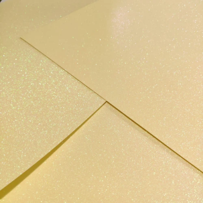 ქაღალდი FABRIANO Glitter Board S0020299 50*65, 330გრ Pastel yellow 